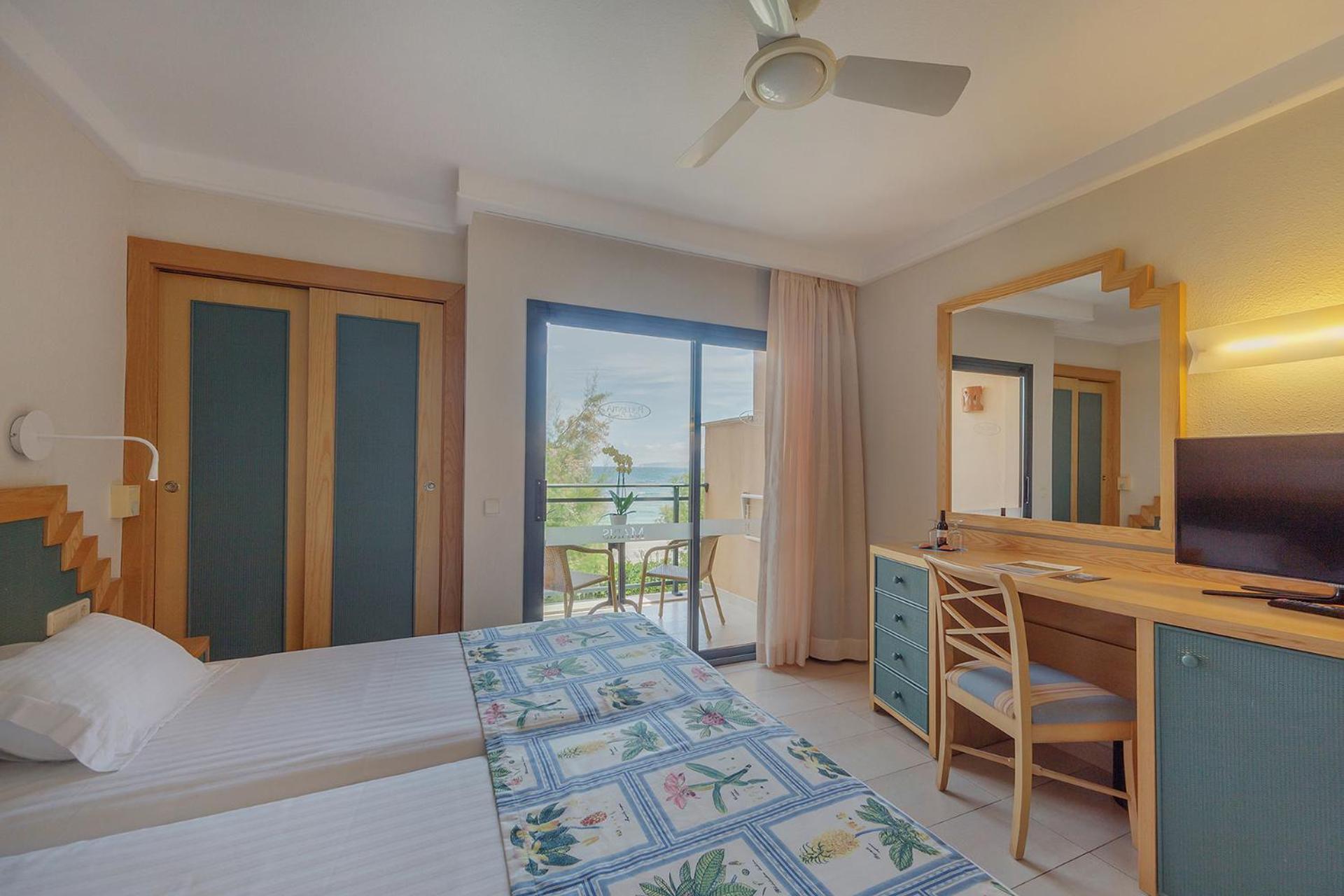 Portblue Club Pollentia & Hotell 4*